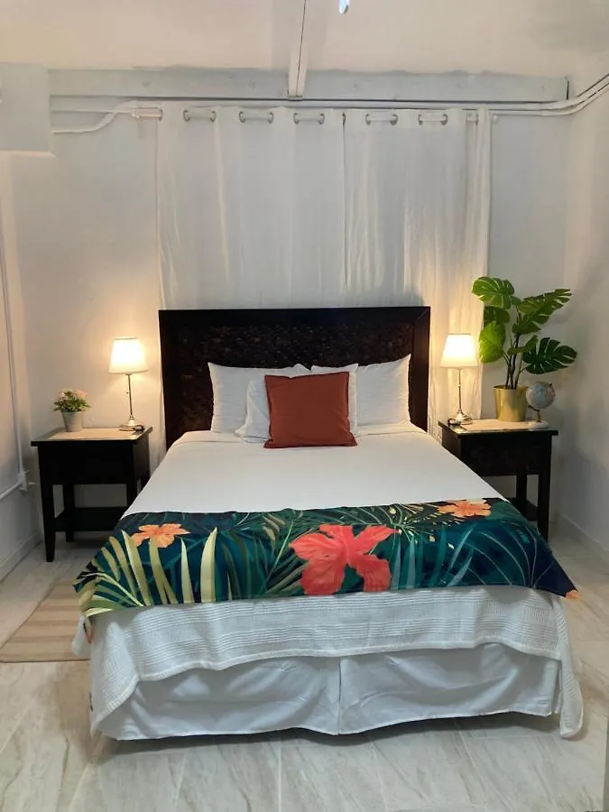 Tropical Apartments In Miramar 산후안 0*,